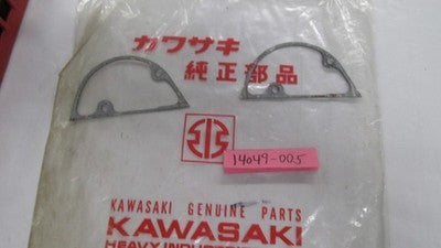 NOS OEM FACTORY KAWASAKI KD175 KE175 COVER GASKET 14049-005   s  old as 2