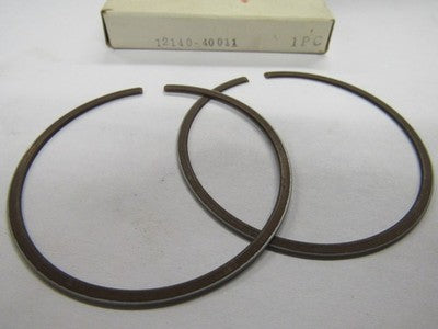GENUINE NOS Suzuki 1976 RM250 standard Piston Ring Set 12140-40011