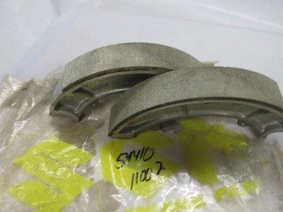 NOS Suzuki GT380 GT500 GT550 T350 GS400 GS450 OEM FRONT  Brake Shoe 54410-11002