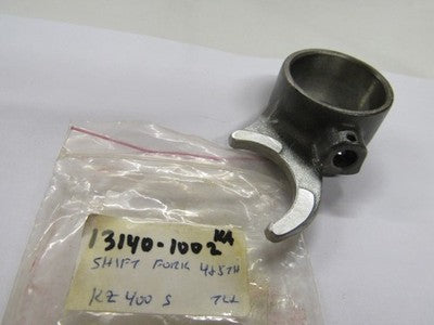 Kawasaki 13140-1002 Shift Fork 4th & Top KZ400 NOS Vintage OEM