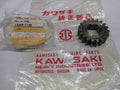 NOS GENUINE Kawasaki Input Gear 2ND 19T ZX1100 13260-1120