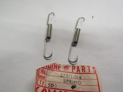 2 NOS NEW OEM ORIGINAL KAWASAKI KE175 KL250 BRAKE LAMP SPRING 27011-018