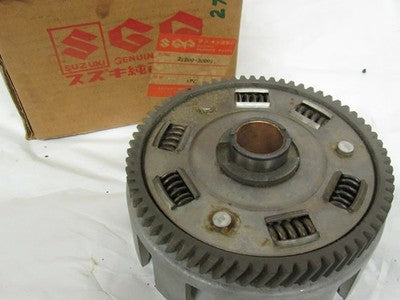 Suzuki TS250 nos CLUTCH BASKET   1971-1976      21200-30001