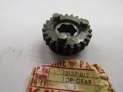 NOS OEM KAWASAKI G31M G5 G3TR G4TR MC1 OUTPUT SHAFT TOP GEAR 13137-012