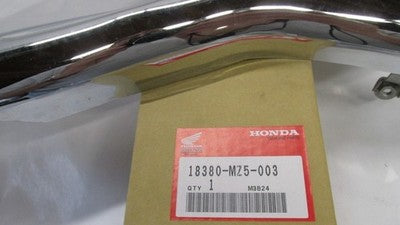 HONDA MAGNA VF750C 1994-2002 RR EXHAUST PIPE SHIELD P N 18380-MZ5-003 - NOS