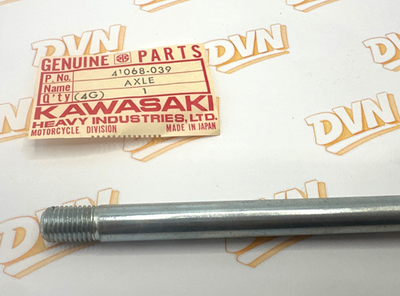 NOS OEM KAWASAKI MC1 G4TR KD80 G5 FRONT AXLE 41068-039