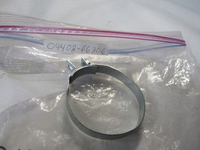 NOS ORIGINAL SUZUKI GT750 TS250 TM400 TM250 CLAMP 09402-66306 black sold as 2