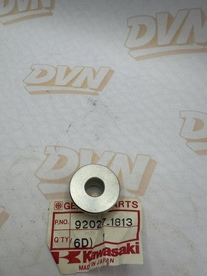 NEW GENUINE KAWASAKI 92027-1813 COLLAR REAR AXLE 14.5