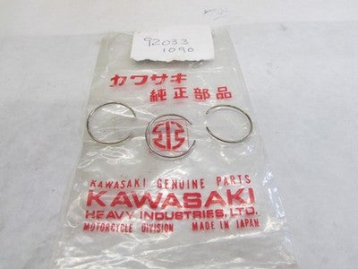NOS OEM Kawasaki KXT250 KX250 KX500 KX125 REAR SHOCK SNAP RING 92033-1090  QTY-2