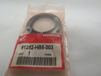 New OEM HONDA 91252-HC5-003 OIL SEAL (22X48X7)