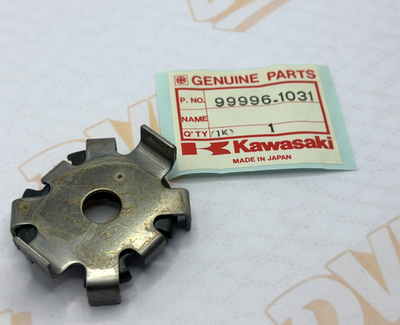 NOS KAWASAKI KZ KZ1000 J Model FRONT SPROCKET STOPPER KIT 99996-1031 NEW OEM