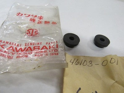 NOS OEM KAWASAKI W1 A1 A7 W2 STEERING DAMPER ROD BUSHING QTY2 46103-001