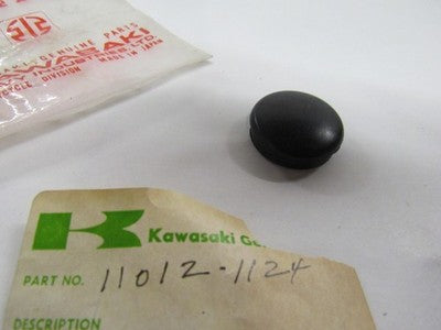 NOS Kawasaki Fork Cap KZ200 KZ305 KZ400 KZ440 11012-1124