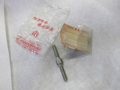 NOS OEM Kawasaki 1978-81 KZ1000 POLICE GEAR CHANGE LINKAGE BOLT 92001-1038