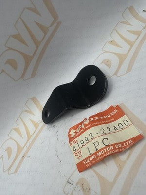 NOS OEM Suzuki 41993-22A0 1985-88 LT230 S Right Upper Engine Mount Plate