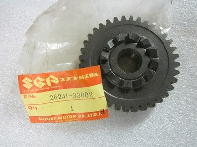 Suzuki GT380 nos kickstart gear 1972-77    26241-33002