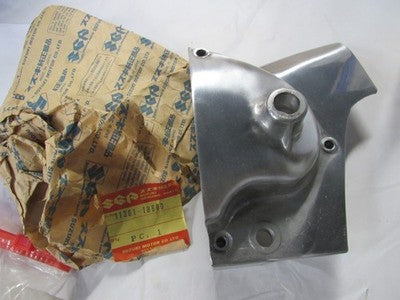 NOS Suzuki T250 T305 T350 GT250  Genuine Engine Sprocket Cover 11361-18600 MINT!