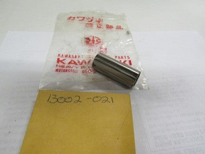 Kawasaki NOS NEW 13002-021 Piston Pin S1 KH Mach I KH250
