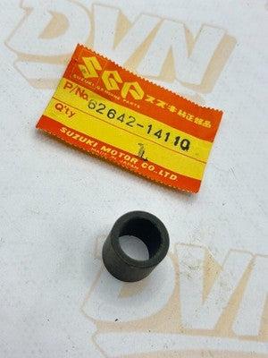 Suzuki RM125 RM250 RM500 1982-  84 BUSH , CUSHION LEVER 62642-14110 NOS