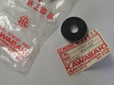 1973-84 KAWASAKI KD KM KLT MC1 KD100 STEERING STEM WASHER NOS OEM 44043-053