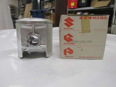 1981- 83 SUZUKI RM125 RM 125 ENGINE PISTON NEW 12110-14113 54MM