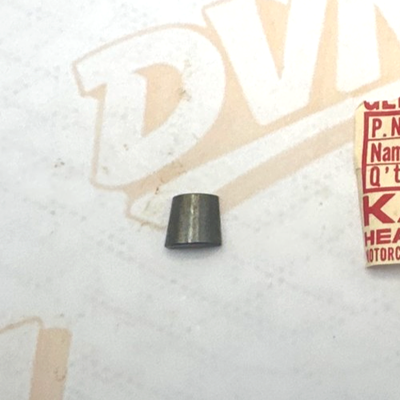 1974-2009 Kawasaki GENUINE NOS OEM Split Valve Keeper 12011-004