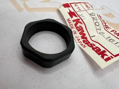 ***NOS KAWASAKI 92075-1617 DAMPER,FUEL INJECT