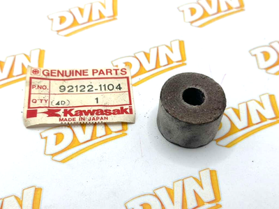 KAWASAKI KDX 250 200 KX 500 250 CHAIN ROLLER NOS OEM 92122-1104