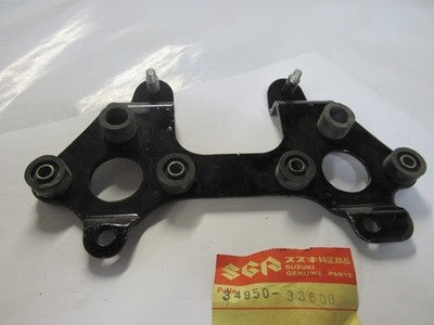 NOS Genuine Suzuki Gauge Speedo Tach Meter Bracket, GT250 GT380 GT550 1972-1973