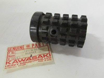 Kawasaki NOS NEW 92076-023 Footrest Rubber  F5 F6 F7 F8 F9 F81M Big Horn