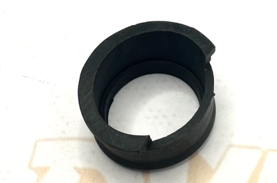 NOS KAWASAKI#92092-1001 MT1 MINI-TRAIL KV75 AIR CLEANER FILTER CASE TUBE RUBBER