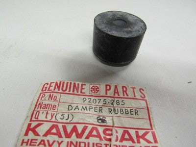 KAWASAKI Z1/Z1-R/KZ/CLASSIC/MKII FOOTREST DAMPER RUBBER NOS