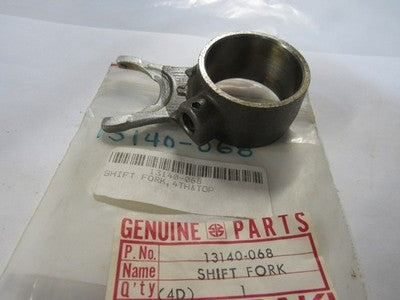 1 NOS Genuine 1974-1978 Kawasaki KZ400 KZ 400 Shift Fork 4th & Top OEM 13140-068