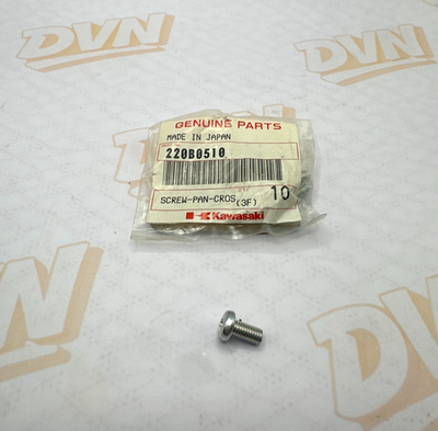 Kawasaki NOS NEW 220B0510 Pan Head Screw 5x10