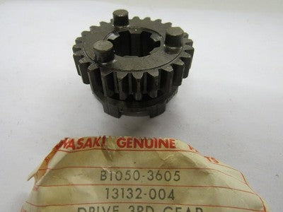 Kawasaki NOS NEW 13132-004 Drive Shaft 3rd Gear F2 F3 F21M F2TR Bushwhacker
