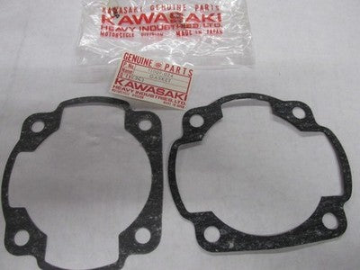 1 NOS 1970-1975 Kawasaki F5 F8 F9 250 350 Base Gasket OEM 11009-024  SOLD AS 2
