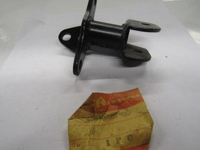 SUZUKI TC185 NOS  FRONT FOOT REST BRACKET RIGHT SIDE 43510-29100
