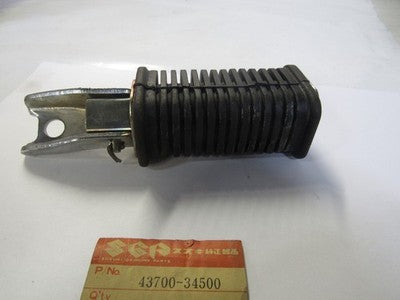 Suzuki GS NOS OEM Rear L Foot Peg Rest GS 650 450 81-88 4370-34500
