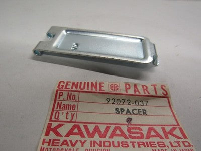 Kawasaki NOS NEW 92072-037 Battery Band G4 G5 KE KV G4TR KE100 KV100