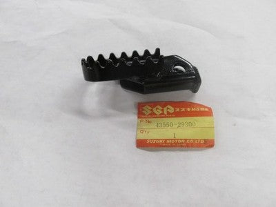 Suzuki NOS RM100,125 TS100,125,185,400 1978-81 Right Footrest 43550-29300