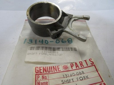 1 NOS Genuine 1974-1978 Kawasaki KZ400 KZ 400 Shift Fork 4th & Top OEM 13140-068