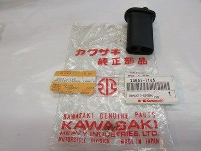 Kawasaki 23051-1165 Right Signal Lamp Bracket NOS New OEM