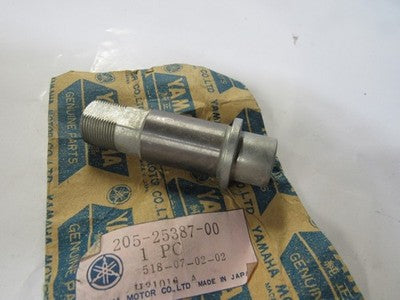 NOS Yamaha 1970-1971 HT1 1968 YL2CM Sprocket Shaft 205-25387-00