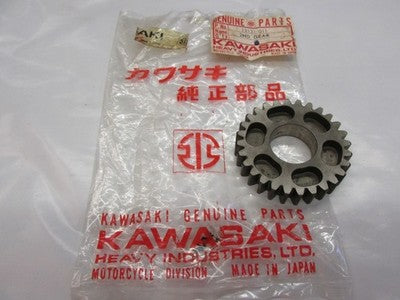 Kawasaki NOS NEW 13131-011 Output Shaft 2nd Gear H1 KH Mach III KH500