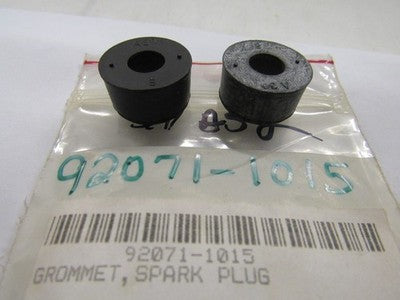 Kawasaki NOS NEW 92071-1015 Spark Plug Grommet AN EX KZ KLF KLT KLX VN ZX AN112