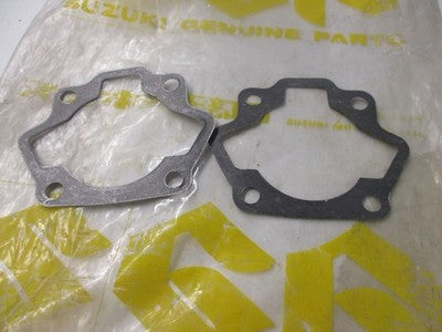 NOS Suzuki MT50 F50 Cylinder Gaskets 11241-19010 Set Of 2
