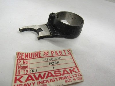 NOS Kawasaki OEM Transmission Shift Fork Low 2ND KH100 KV100 G5 MC1 13140-010