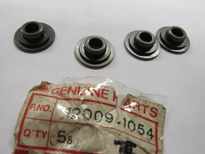 NOS NEW OEM KAWASAKI ZX900 KLR250 VALVE SPRING RETAINER  12009-1054 SOLD AS 4