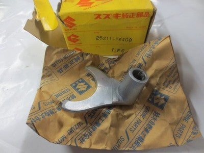 Suzuki TS250 1969-70 nos  Shift fork # 1   p.n 25211-16400