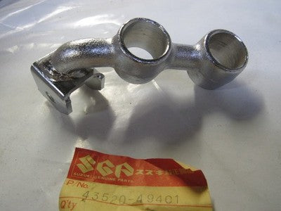 NOS OEM SUZUKI 82-83 GS1100G GS850G LH FRONT FOOTREST BRACKET 43520-49401